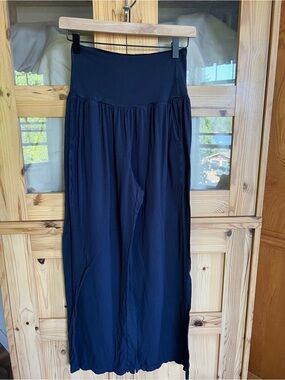 Wide-Leg Pull-On Pants in Blue
